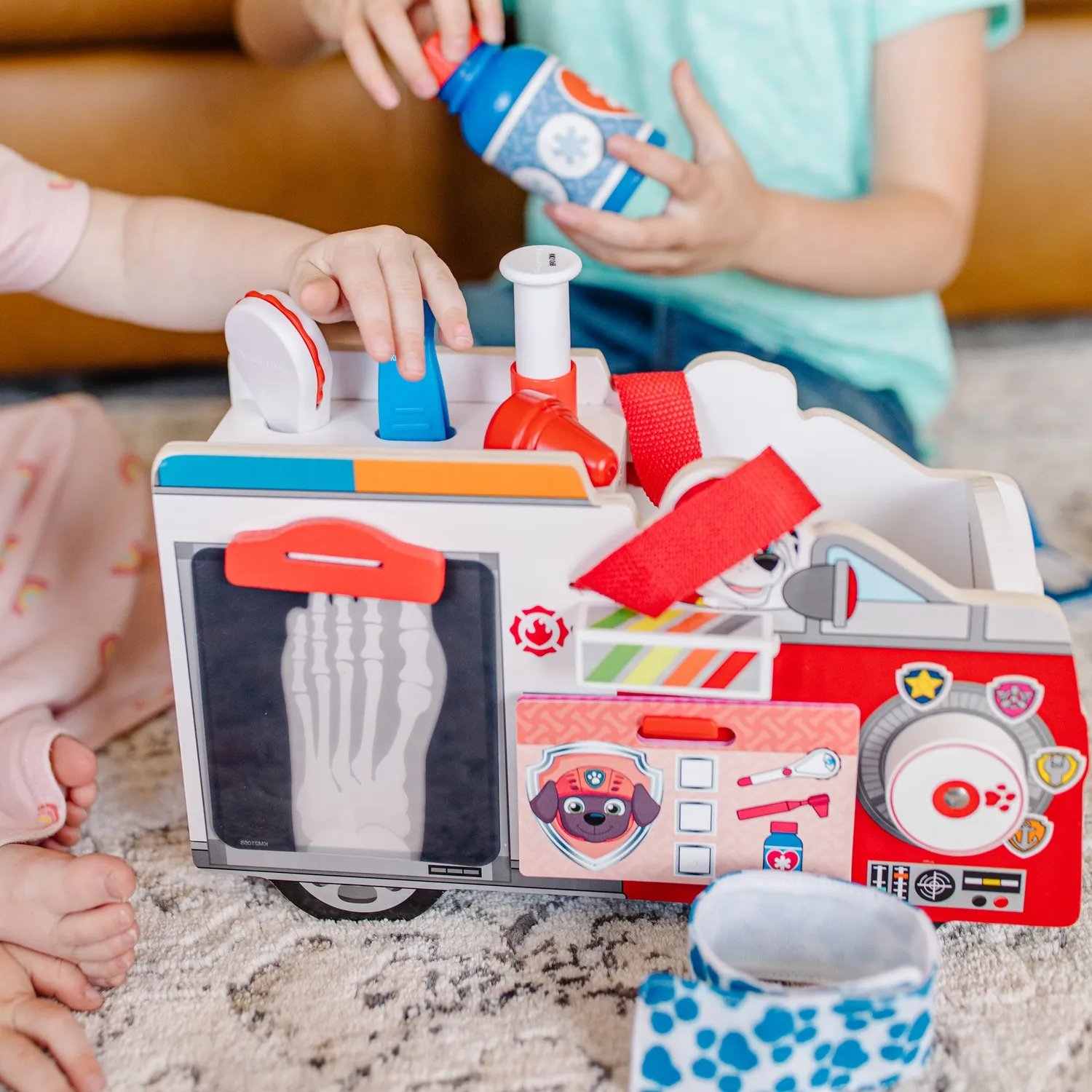 Melissa & Doug PAW Patrol Marshall Arztkoffer Holz 14 Teile