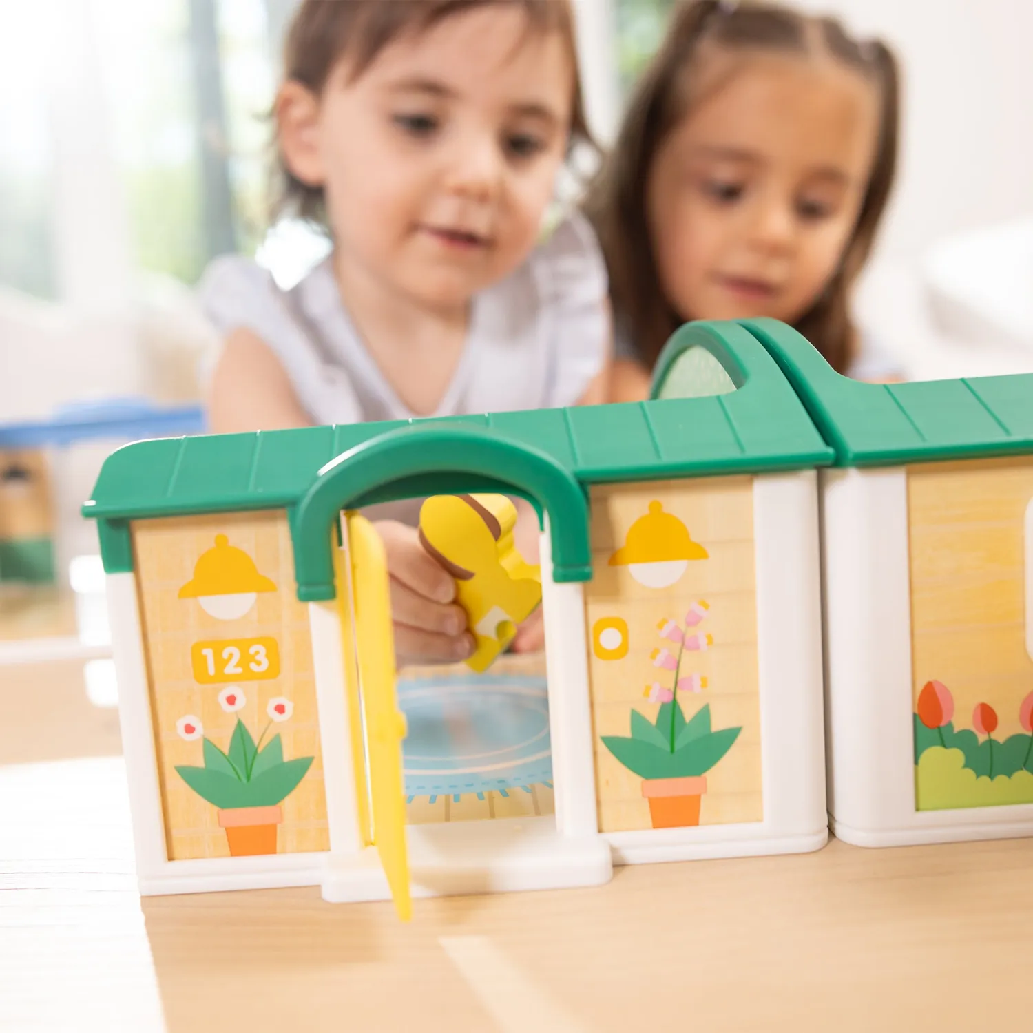Melissa & Doug Cheery Lane Puppenhaus Holz ab 2 Jahren