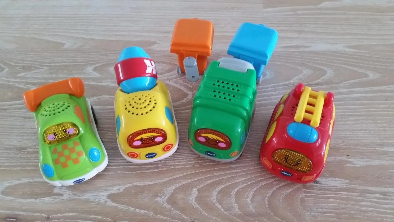 VTech Tut Tut Baby Flitzer Müllauto Spielauto grün mit Tonnen