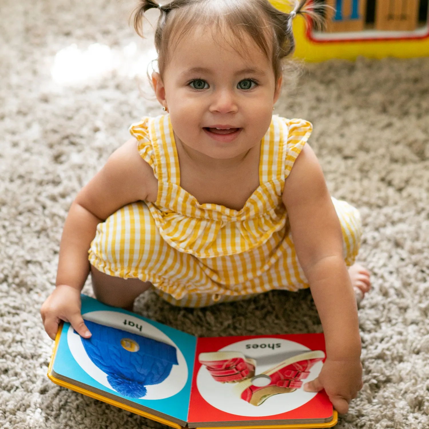 Melissa & Doug Poke-a-Dot First Colors Pappbuch Erste Farben