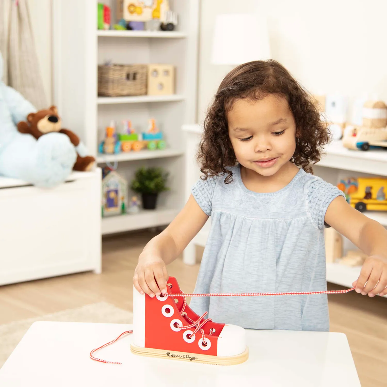 Melissa & Doug Schnürschuh Holzschuh Schleife lernen