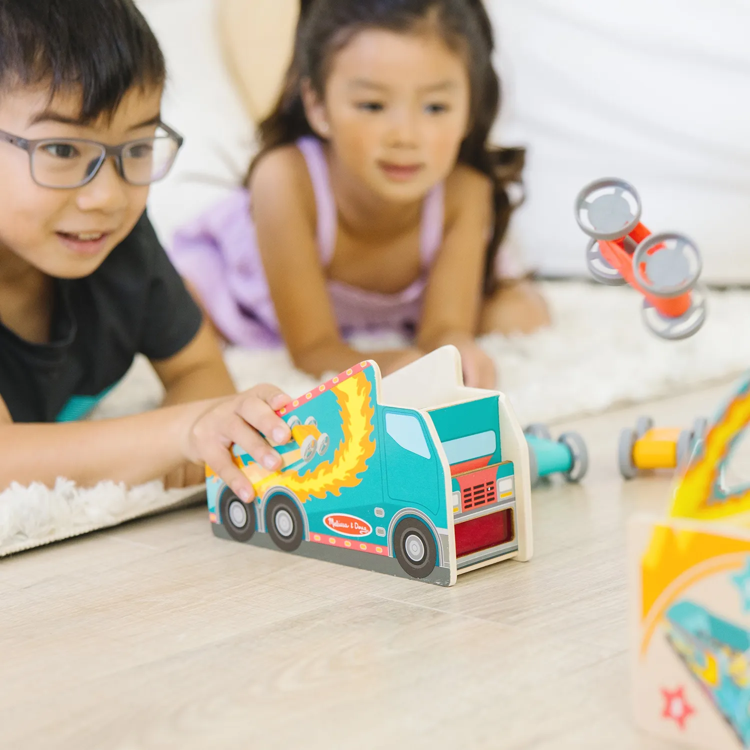 Melissa & Doug Fun at the Fair Stunt Cars Rennbahn Holz