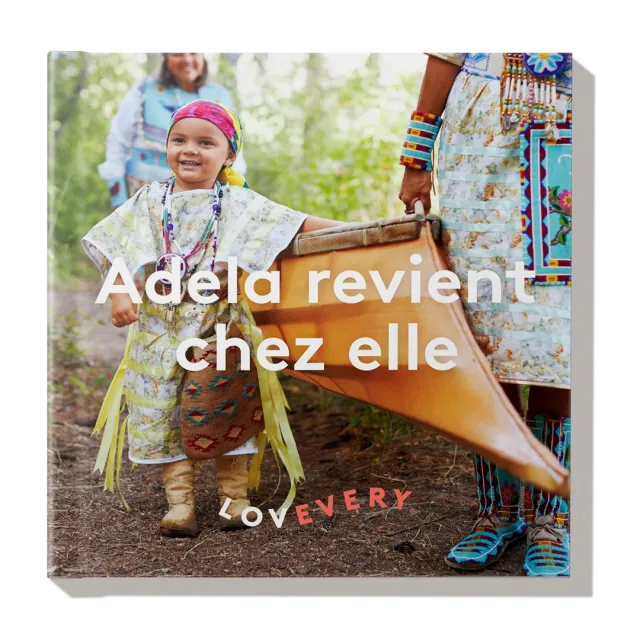 Lovevery Adela Comes Home Pappbuch französisch
