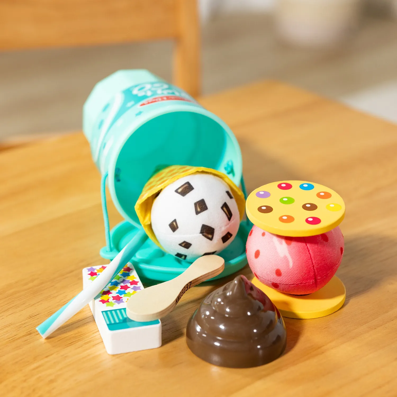 Melissa & Doug Play to Go Eis Spielset Becher 11-tlg tragbar