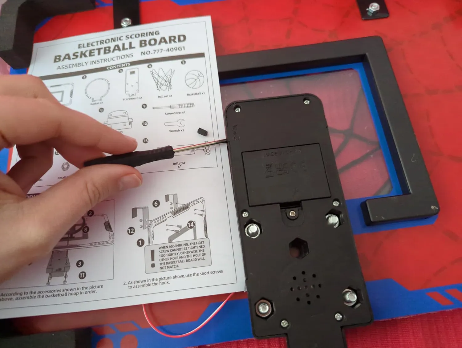 Buki 2151 Elektronischer Basketballkorb Bausatz ab 8 Jahren