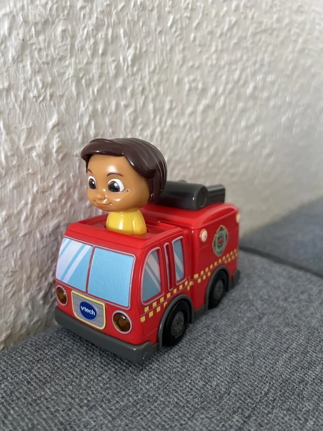 Vtech Tut Tut Baby Flitzer Feuerwehrauto CoComelon mit Nina