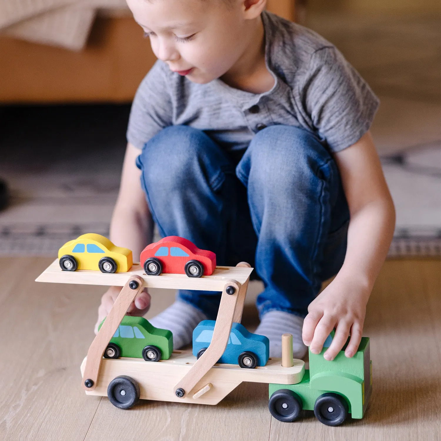 Melissa & Doug Wooden Car Carrier Autotransporter Holz 4 Autos