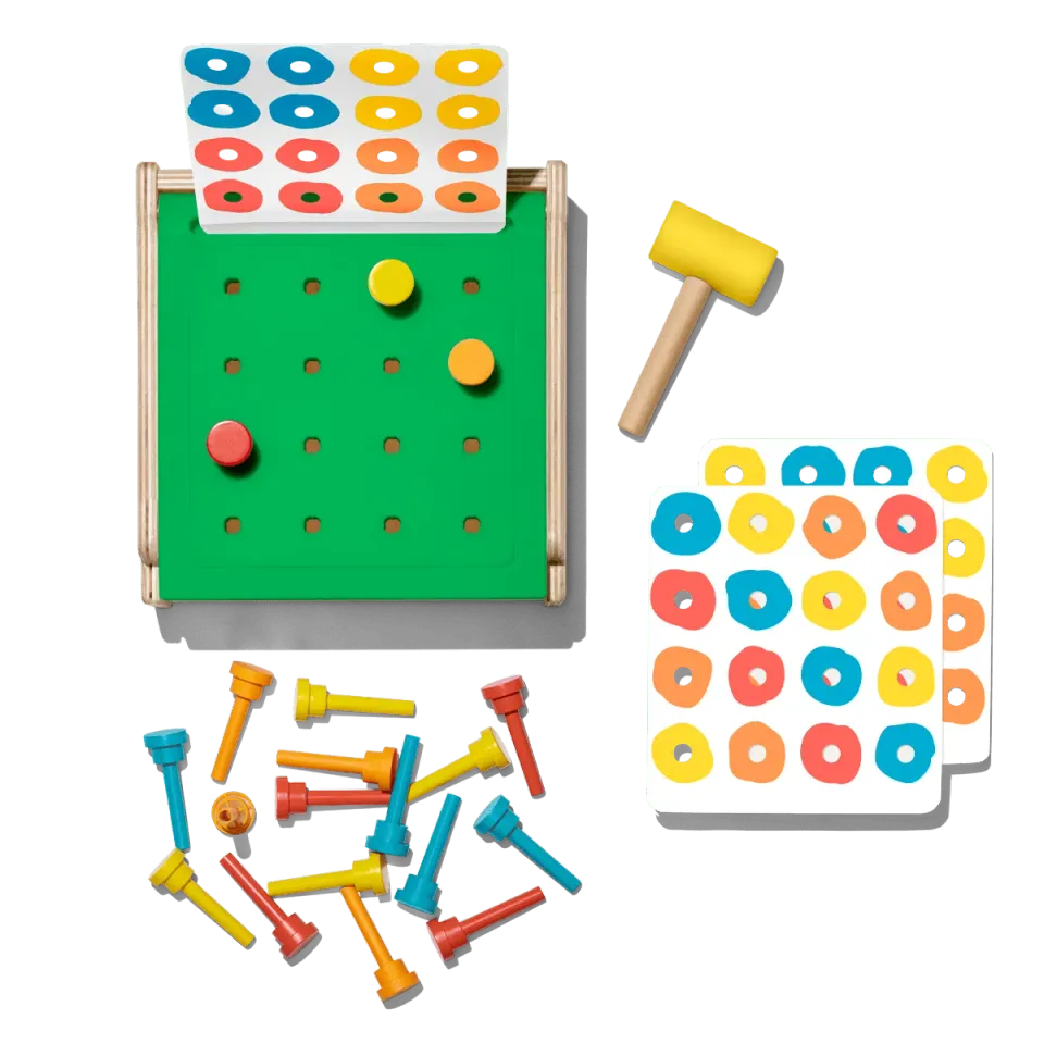 Lovevery Match and Tap Hammer Set Klopfspiel Box