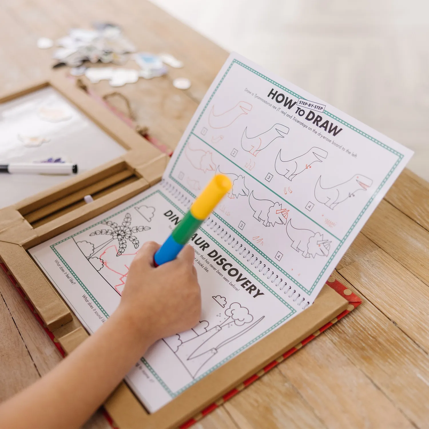 Melissa & Doug Natural Play Dinosaurier Mal- und Magnetset