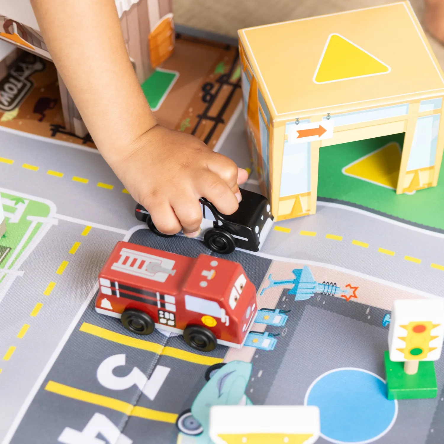 Melissa & Doug Radiator Springs Nest & Stack Spielset