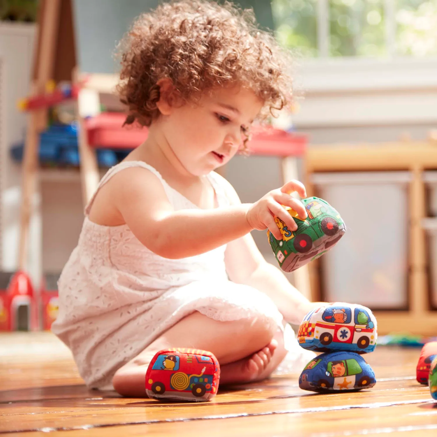 Melissa & Doug Take-Along Town Spielmatte mit 9 Fahrzeugen