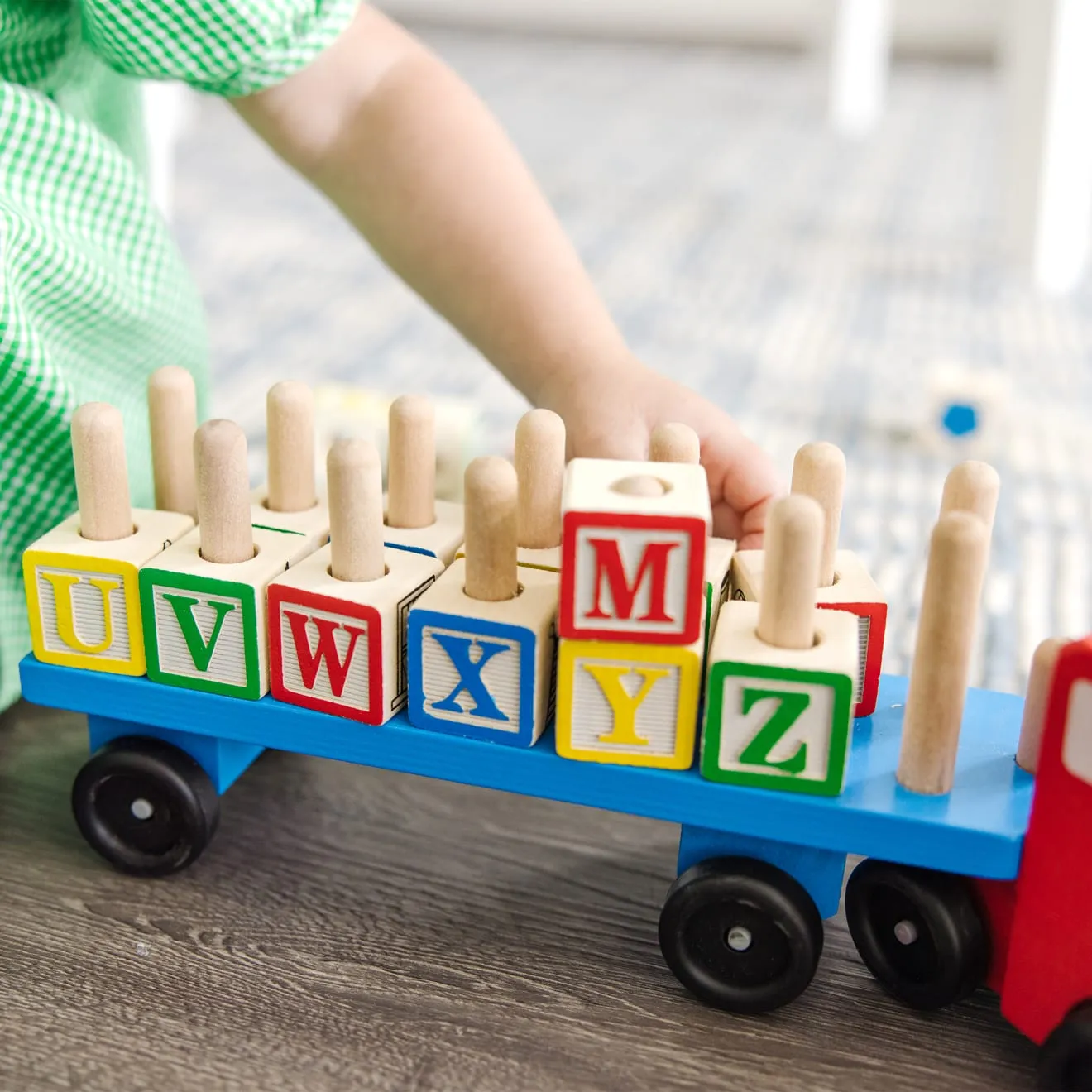 Melissa & Doug Alphabet Truck Holzbausteine 28-teilig Buchstaben