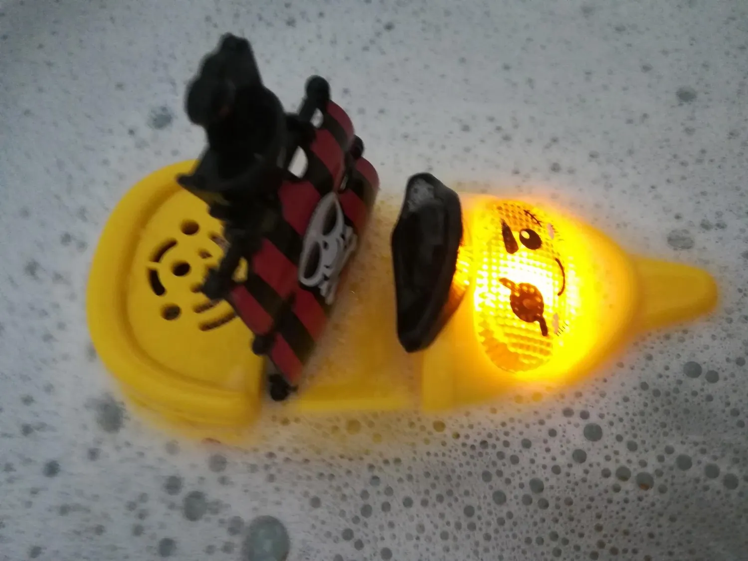 VTech Tut Tut Baby Badewelt 80-509704 Piratenschiff Badespielzeug