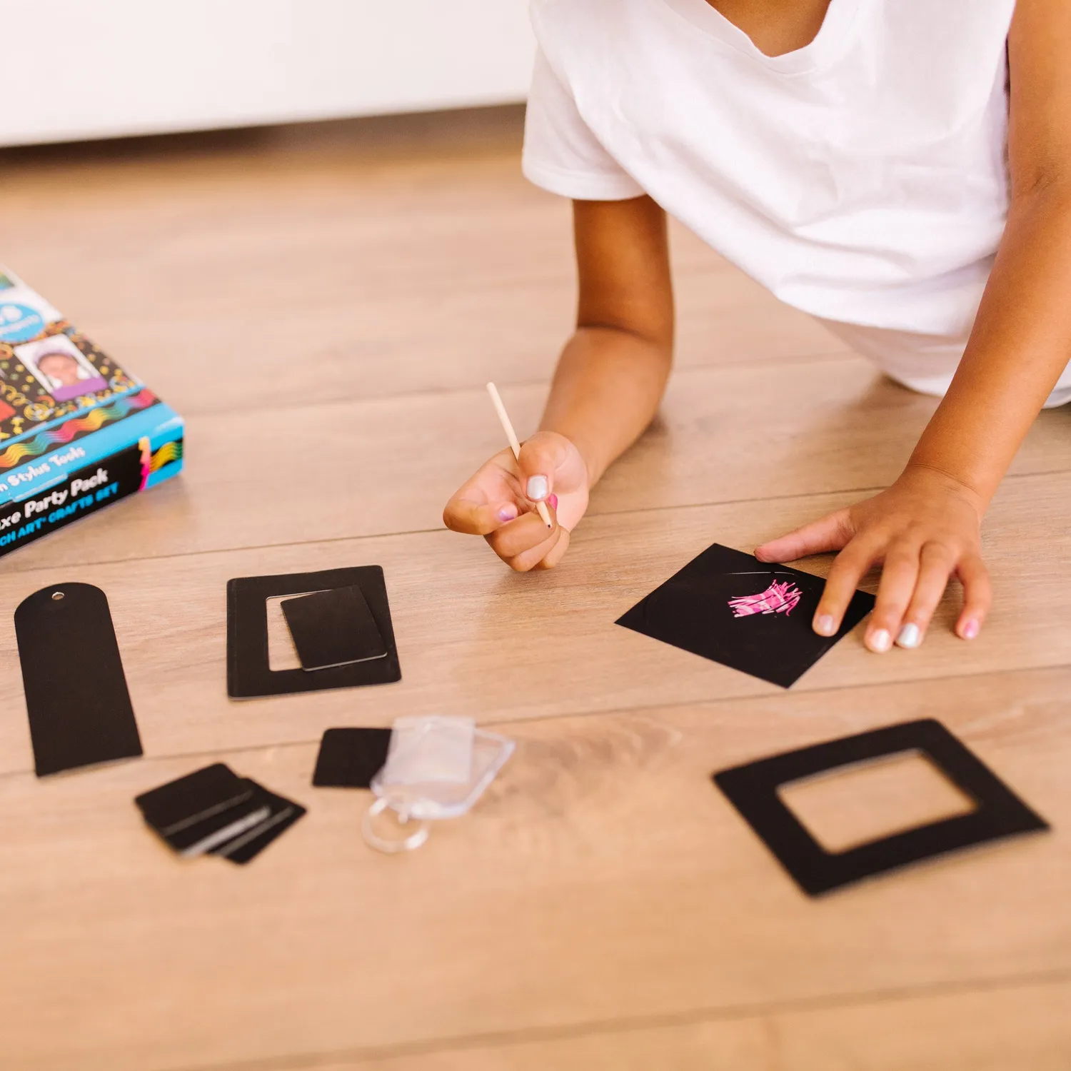 Melissa & Doug Scratch Art Deluxe Party Pack Kratzset 48-tlg