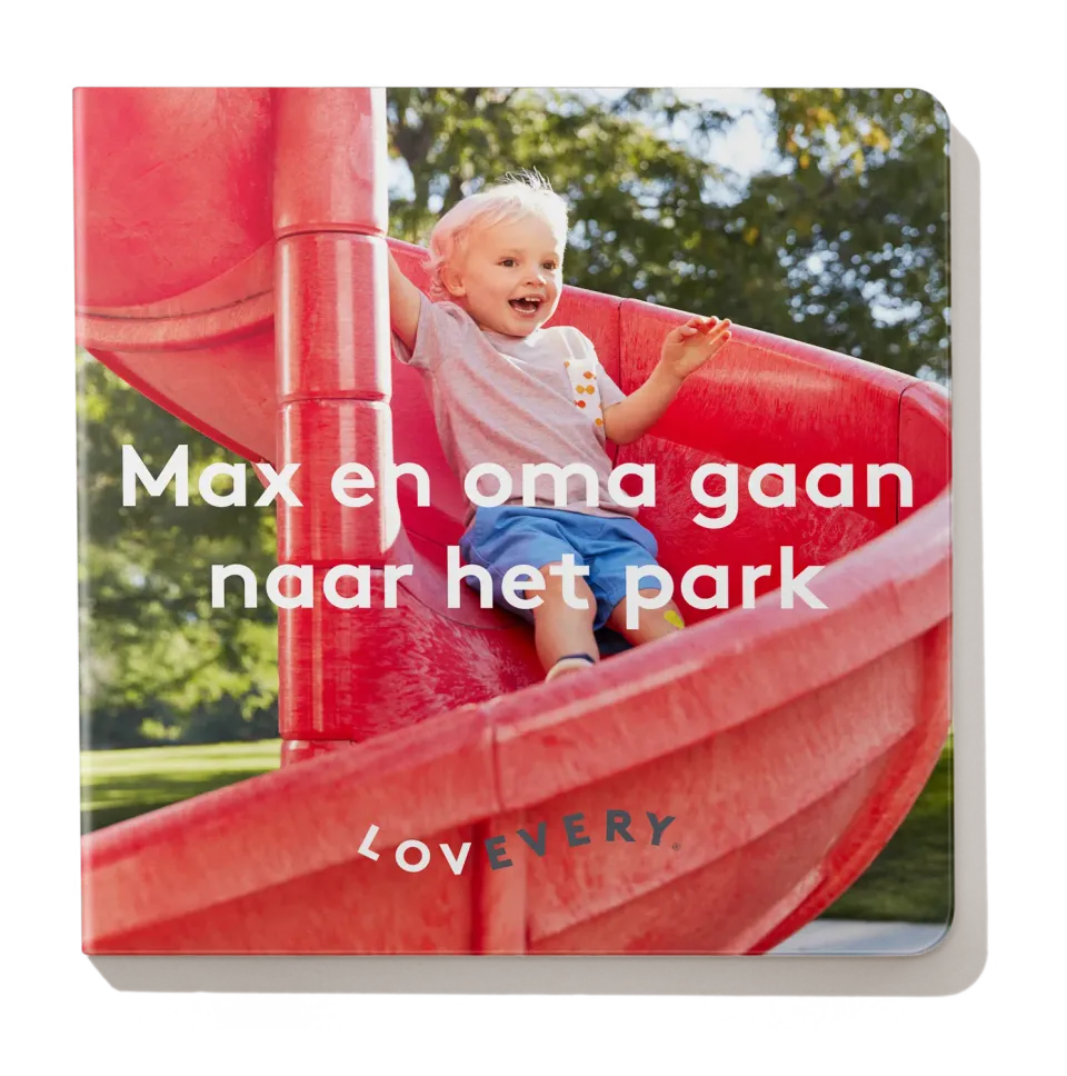 Lovevery Max en Oma Pappbilderbuch Niederländisch Park