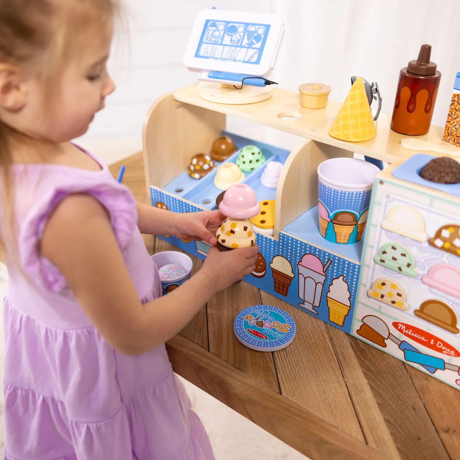 Melissa & Doug Cool Scoops Eisdiele Holz 42 Teile Eisladen